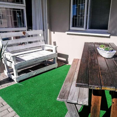 Due South Guest House Langebaan Dış mekan fotoğraf