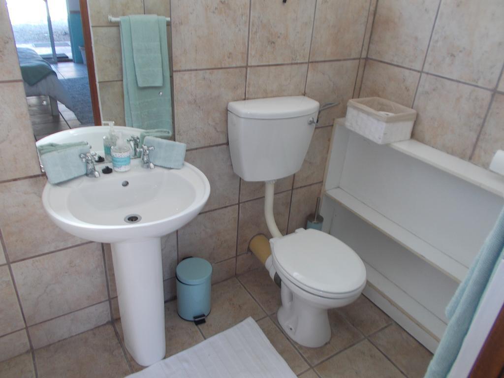Due South Guest House Langebaan Dış mekan fotoğraf