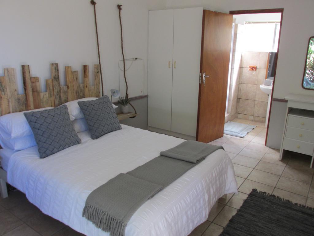 Due South Guest House Langebaan Dış mekan fotoğraf
