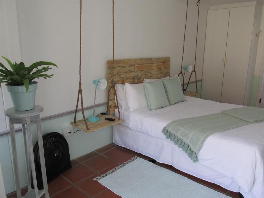 Due South Guest House Langebaan Dış mekan fotoğraf