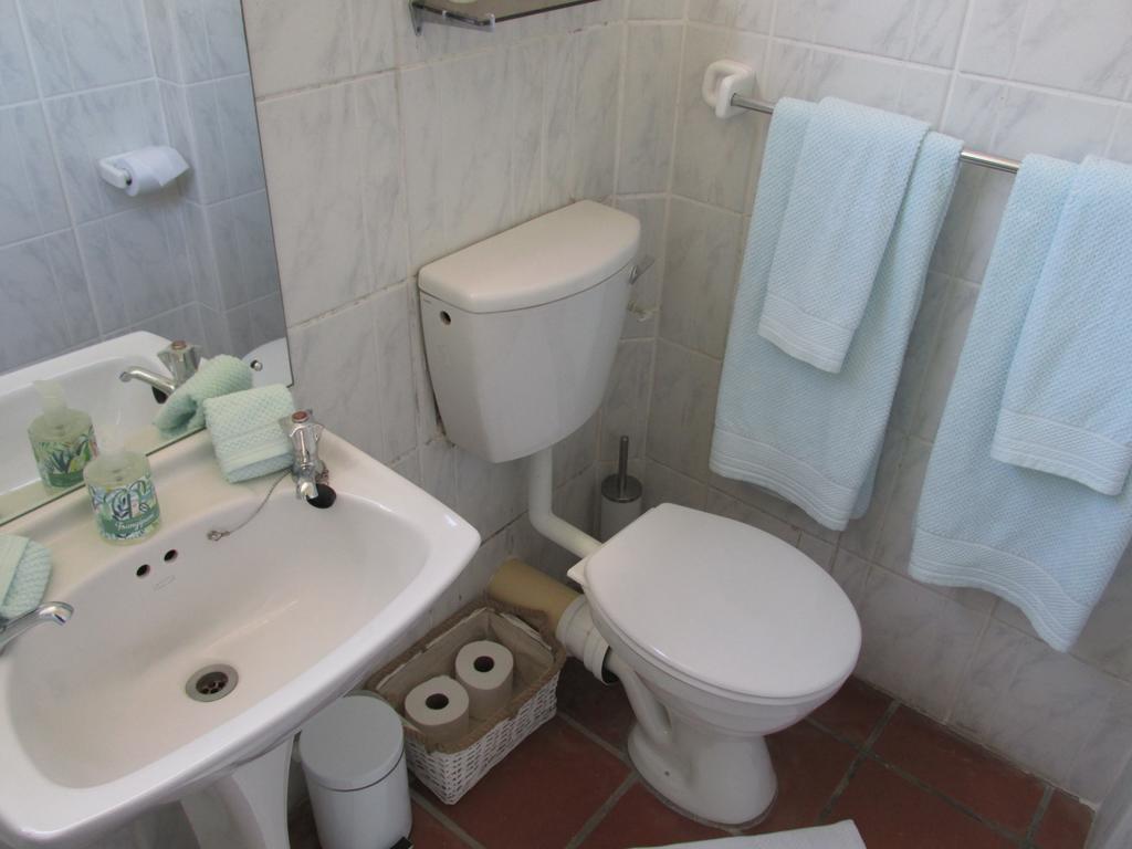 Due South Guest House Langebaan Dış mekan fotoğraf