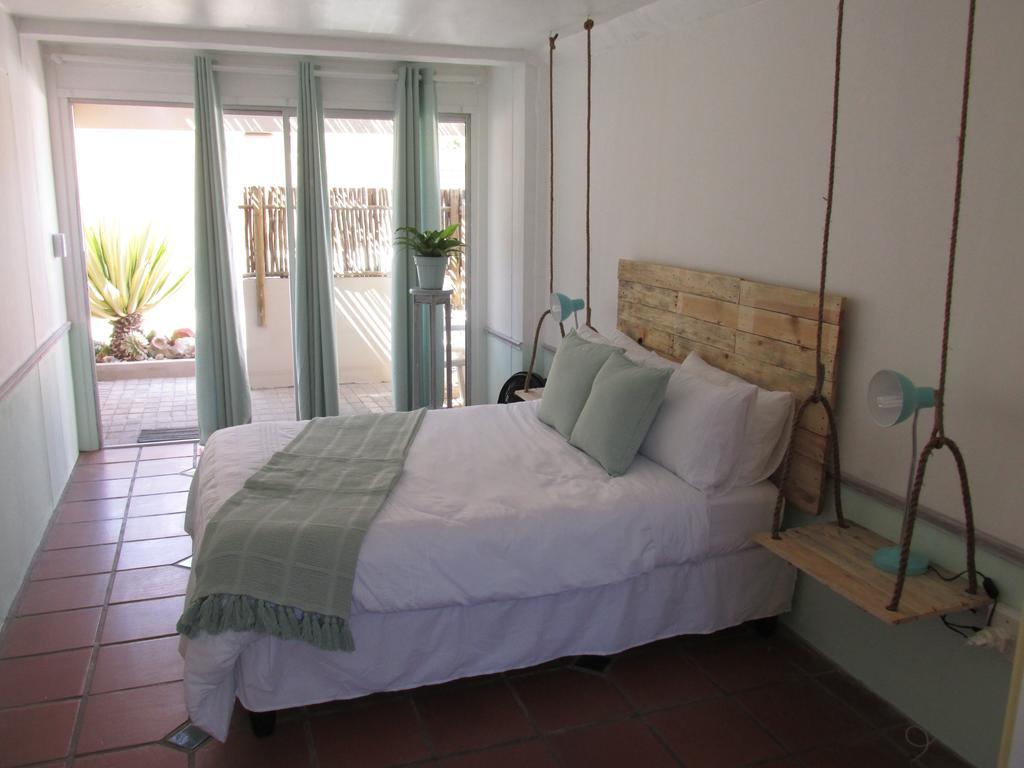 Due South Guest House Langebaan Dış mekan fotoğraf