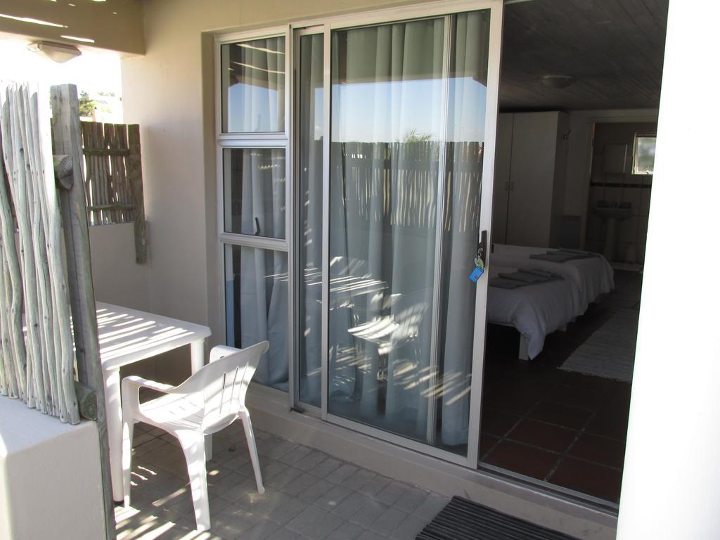 Due South Guest House Langebaan Dış mekan fotoğraf
