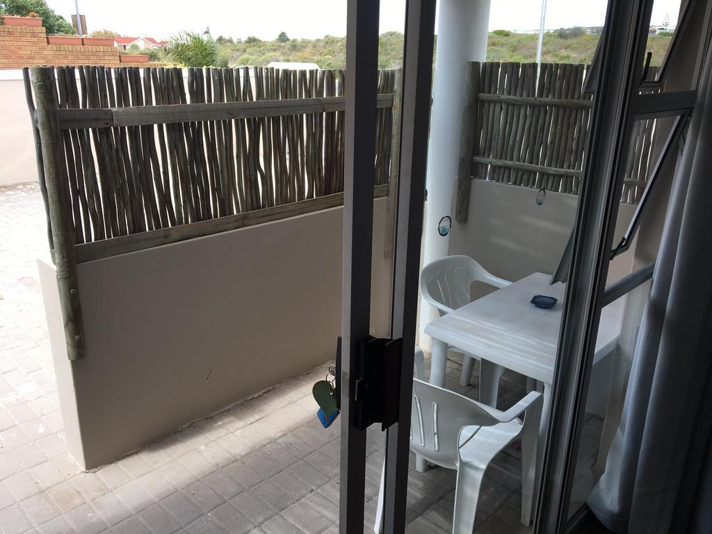 Due South Guest House Langebaan Dış mekan fotoğraf