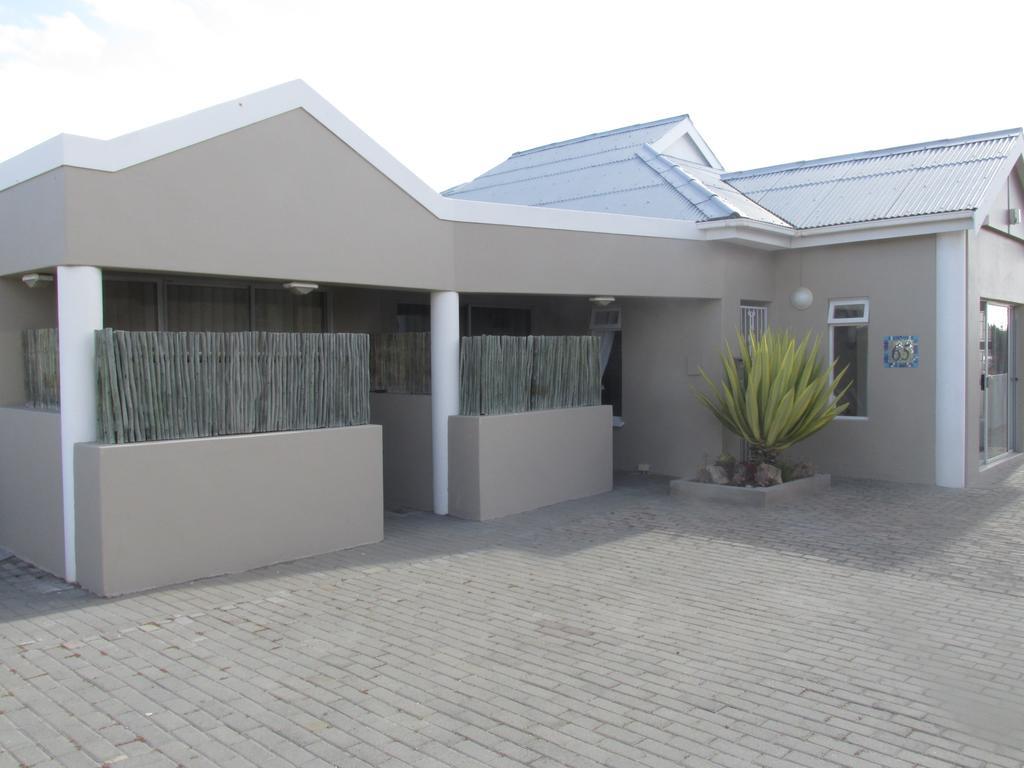 Due South Guest House Langebaan Dış mekan fotoğraf