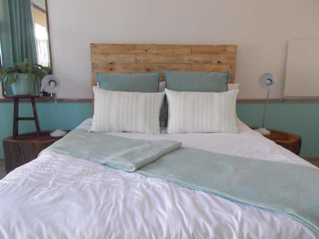 Due South Guest House Langebaan Dış mekan fotoğraf